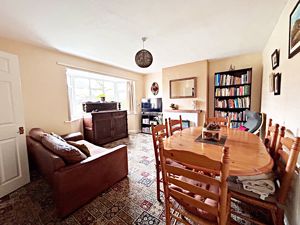 Lounge- click for photo gallery